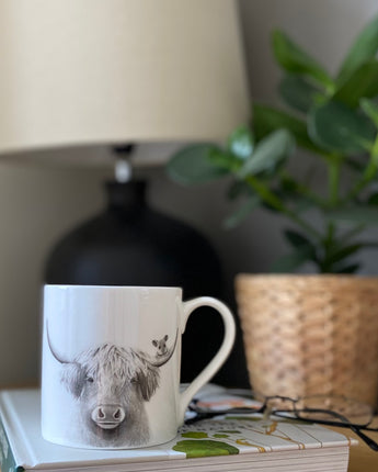 Bessie Highland Cow & Mouse Fine Bone China Mug